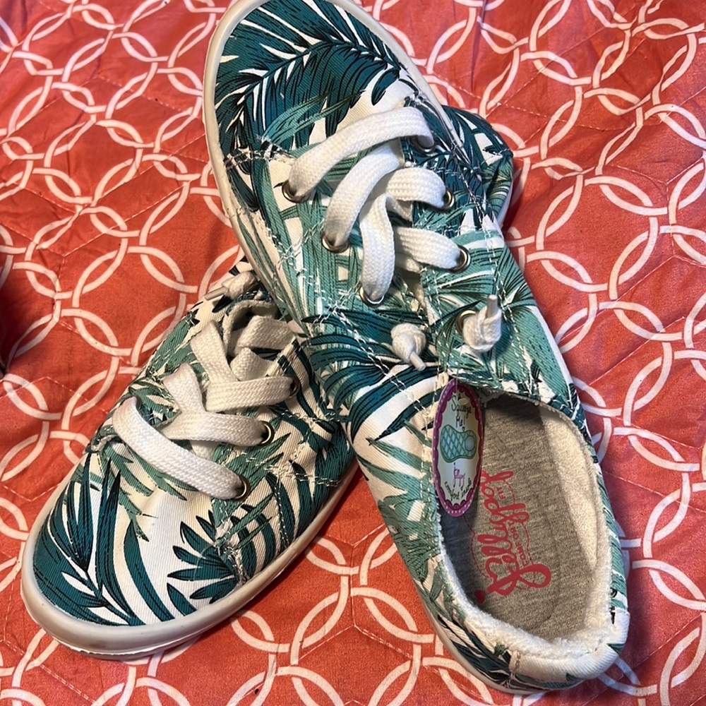 Brand New Jellypop Shoes size 8.5